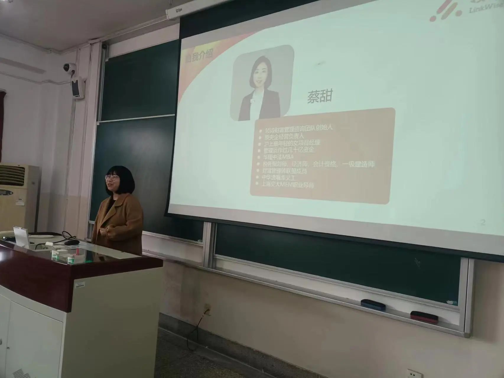 1712476015360032447.jpg 1712476015360032447.jpg