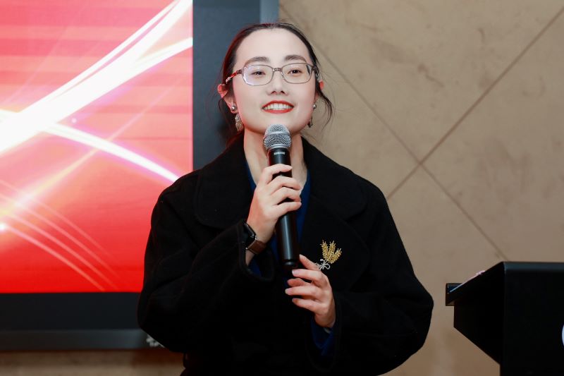 1737446229032006114.jpg 图1徐婷婷主持.jpg